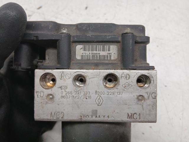 RENAULT 8200229137 Bomba ABS del cilindro maestro de freno  disponible Valladolid