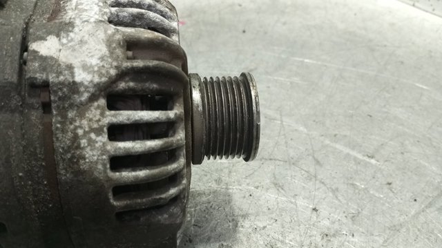8200229907 RENAULT Alternador  comprar en Lleida