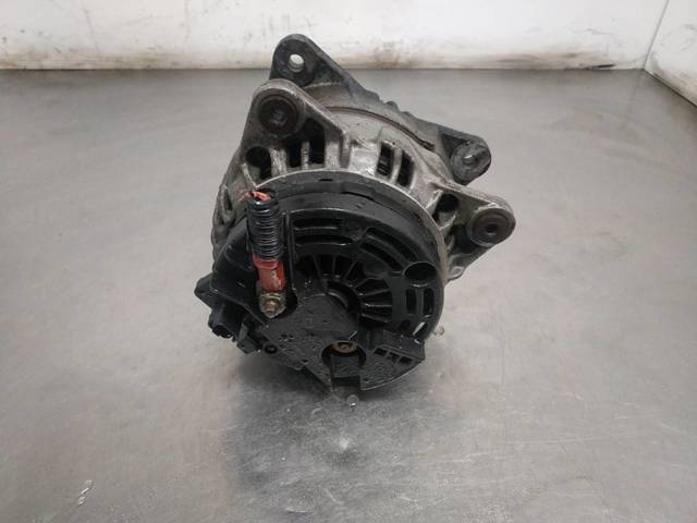 RENAULT 8200229907 Alternador  en stock Salamanca