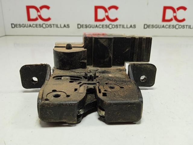 RENAULT 8200229957 Cerradura de maletero comprar Barcelona