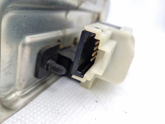 8200229957 Cerradura de maletero  en stock Sabadell