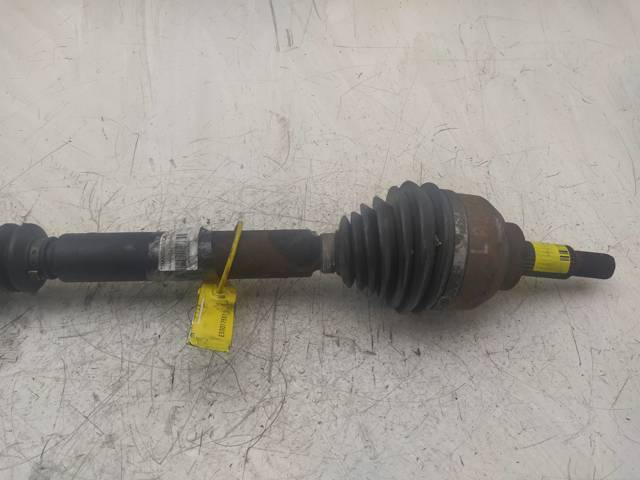 RENAULT 8200232883 Semieje delantero derecho comprar Barcelona