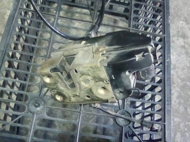 RENAULT 8200236512 Cerradura del capó de motor  comprar en Albacete