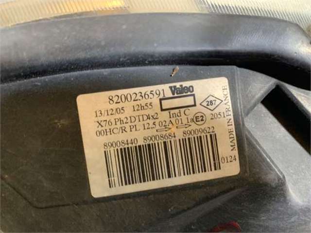 8200236591 Faro derecho comprar Girona