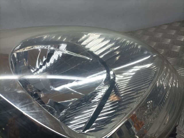 8200236591 Faro derecho  en stock Castellón
