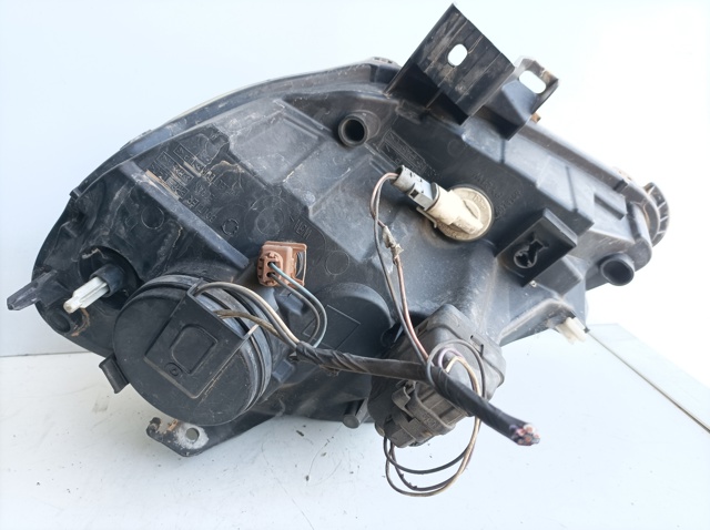 8200236591 RENAULT Faro derecho  comprar en Lleida
