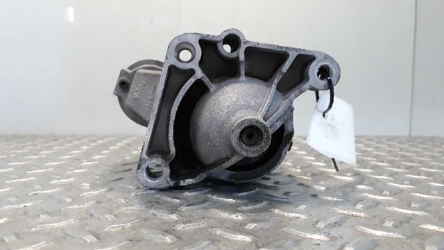 8200237594 Motor de arranque  disponible Málaga
