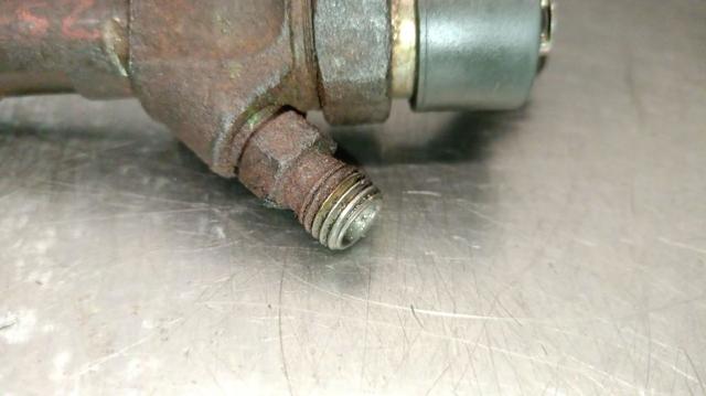 8200238528 Inyector comprar Girona