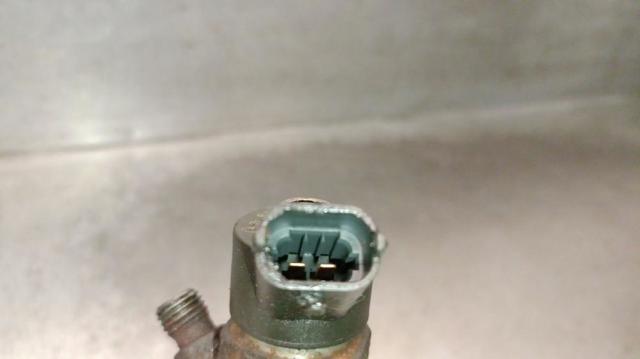 RENAULT 8200238528 Inyector de combustible  disponible Valladolid