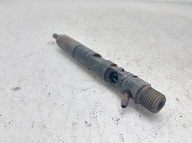 8200240244 Inyector de combustible  comprar en Reus