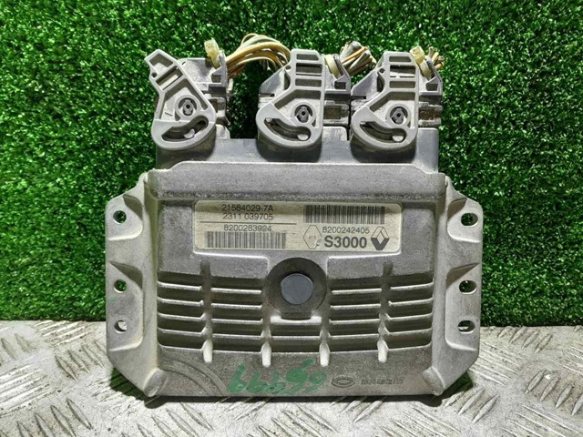 RENAULT 8200242405 Unidad de control del motor (ECU)  disponible España