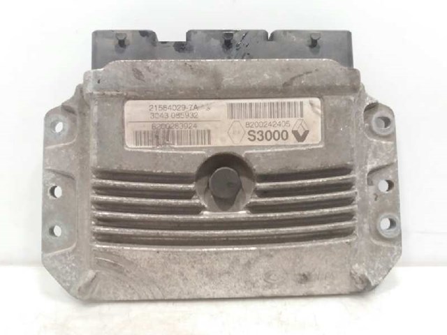RENAULT 8200242405 ECU  en stock Terrassa