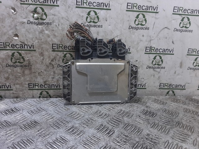 8200242405 Unidad de control del motor (ECU)  disponible Utrera