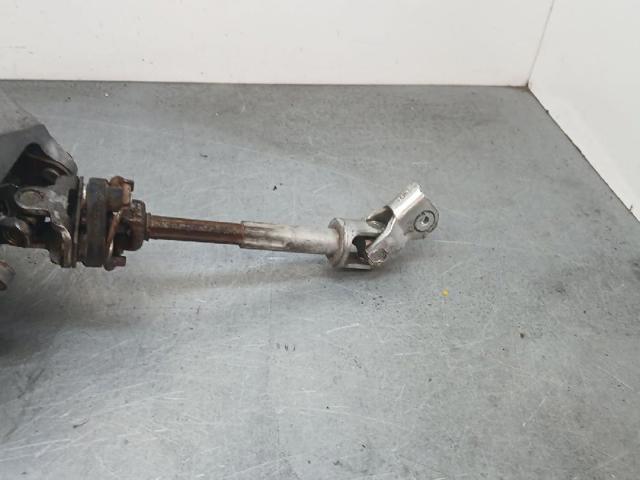 RENAULT 8200246631B Columna dirección  en stock Terrassa
