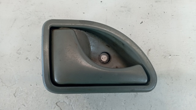 8200247802 Manija interior de puerta delantera izquierda  comprar en Pontevedra