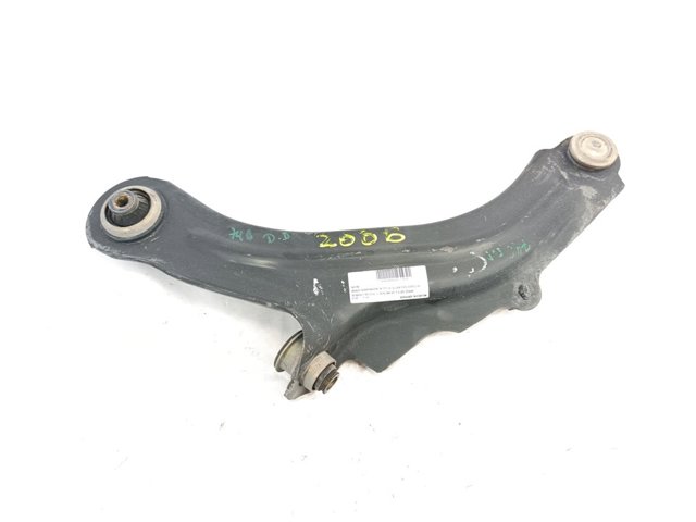 Brazo inferior derecho de la suspensión delantera 8200255761 RENAULT