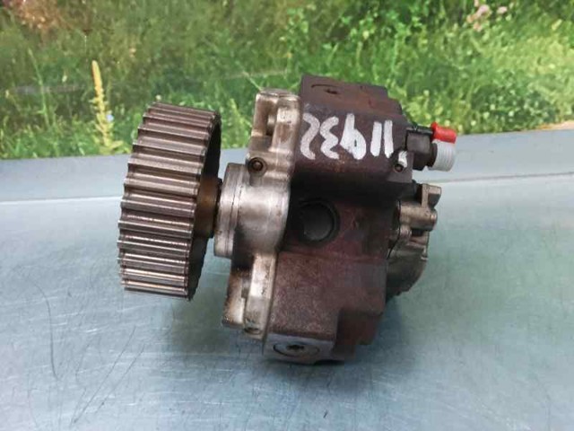 RENAULT 8200256255 Bomba inyectora  en stock Salamanca