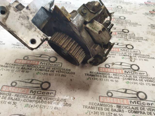 RENAULT 8200256255 Bomba de alta presión de combustible  disponible España