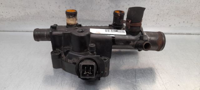 RENAULT 8200262235 Carcasa del termostato  disponible Valladolid