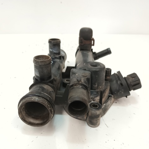 8200262235 RENAULT Caja de termostato comprar Bilbao