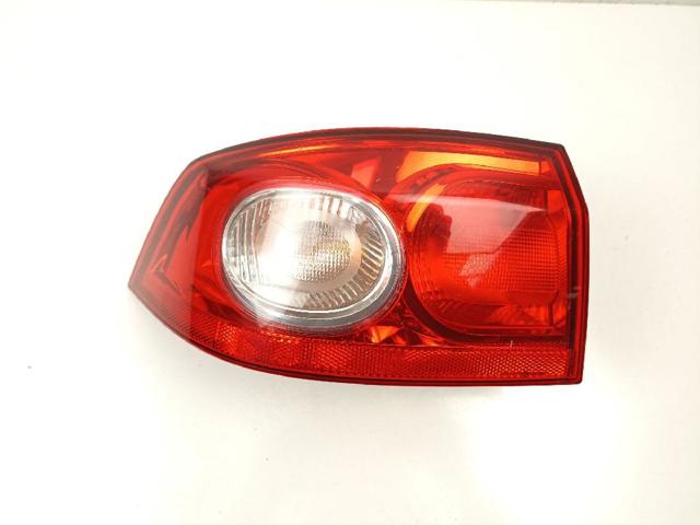 8200262667 Piloto trasero exterior izquierdo  comprar en Reus