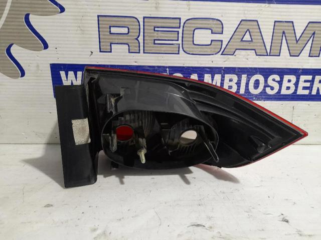 RENAULT 8200262668 Piloto trasero exterior derecho  disponible Valladolid