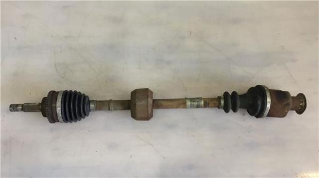 Semieje delantero derecho 8200262685 RENAULT