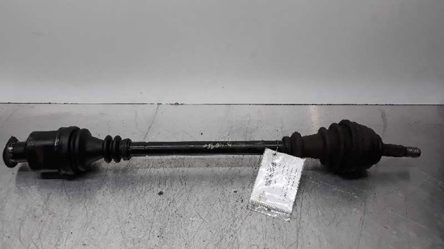 Árbol de transmisión delantero derecho 8200262685 RENAULT