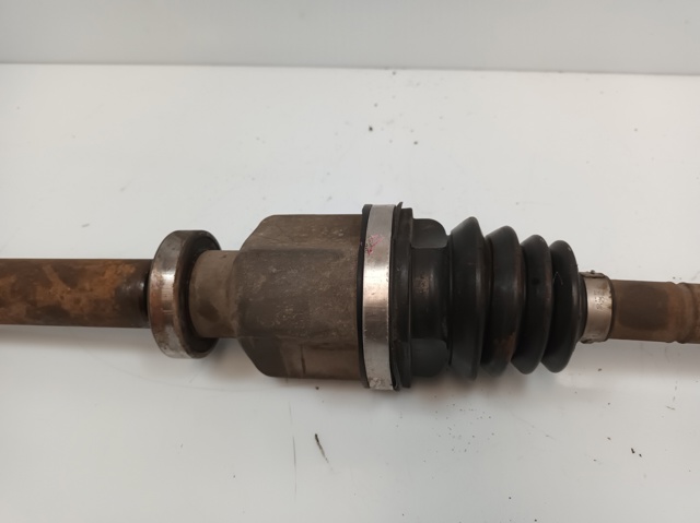 8200264665 Semieje delantero derecho  disponible Málaga