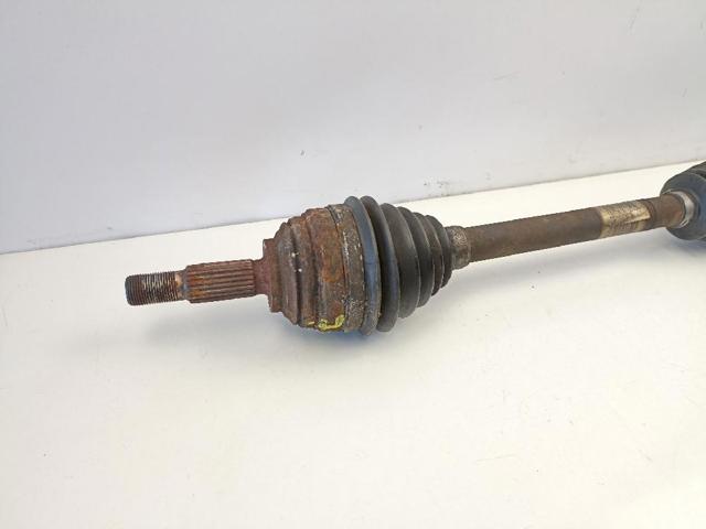 8200264665 Semieje delantero derecho  disponible Málaga