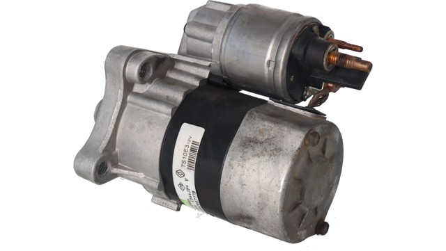 8200266777B Motor de arranque  disponible Málaga