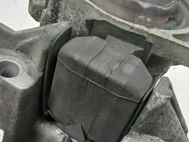RENAULT 8200267625 Soporte de motor derecho comprar Barcelona