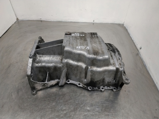 8200273261 RENAULT Cárter de aceite  en stock Huelva