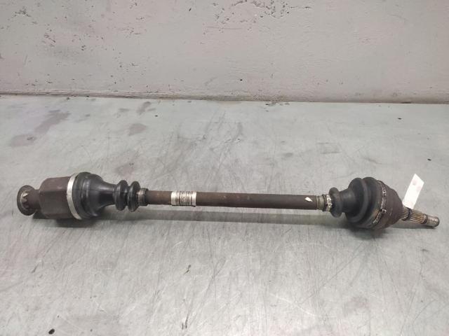 8200274162 RENAULT Semieje delantero derecho  en stock Córdoba