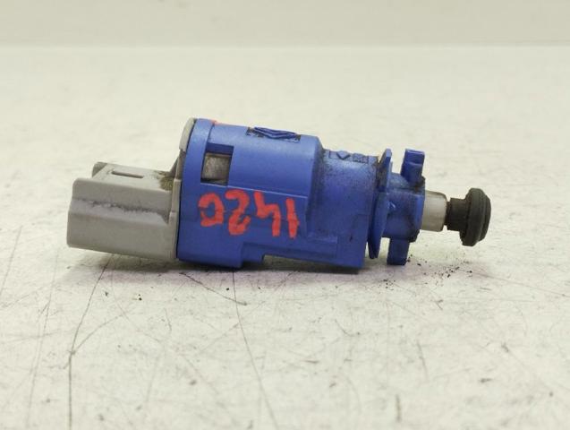 RENAULT 8200276359 Interruptor de embrague  comprar en Ponferrada