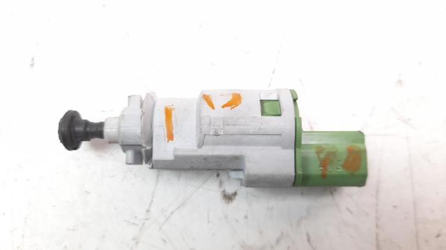 8200276360 RENAULT Interruptor de embrague comprar Bilbao