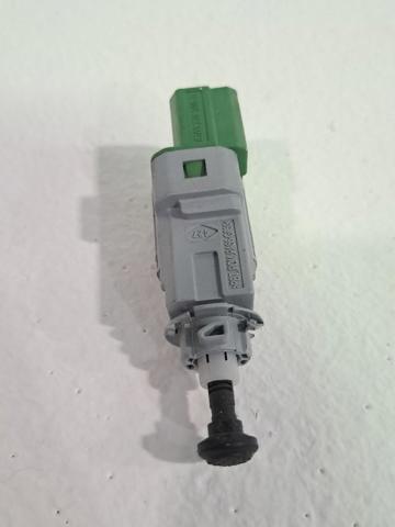 8200276360 RENAULT Interruptor de embrague  en stock Gandía