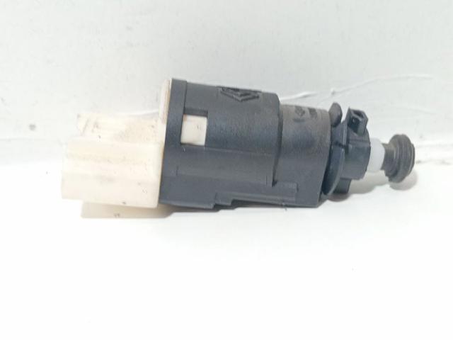 RENAULT 8200276361 Interruptor de luz de freno  comprar en Albacete