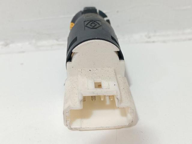 8200276361 Interruptor de luz de freno  en stock Castellón