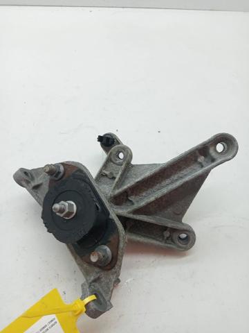 Soporte de motor trasero 8200277212 Renault (RVI)