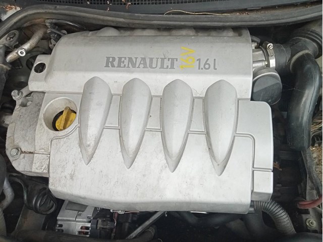 Cubierta de motor decorativa 8200287536 Renault (RVI)