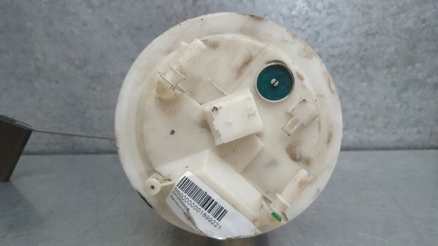 8200288808 Módulo de bomba de combustible con sensor de nivel de combustible  disponible Málaga
