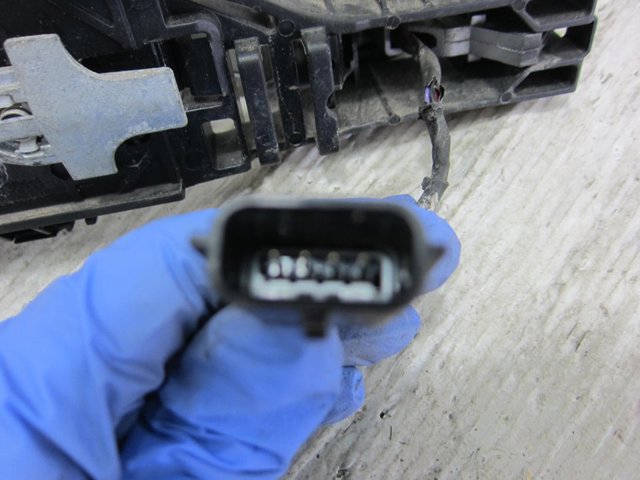 8200289825 Soporte de manija exterior de puertas izquierdas  comprar en Pontevedra