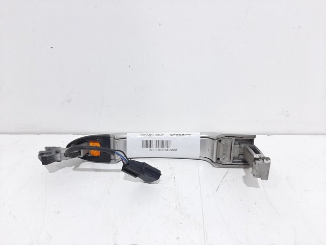 RENAULT 8200289825 Soporte de manija exterior de puertas izquierdas  en stock Salamanca