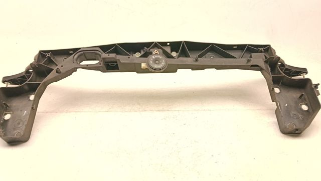 Soporte de radiador completo (panel de montaje para foco) 8200290143 RENAULT