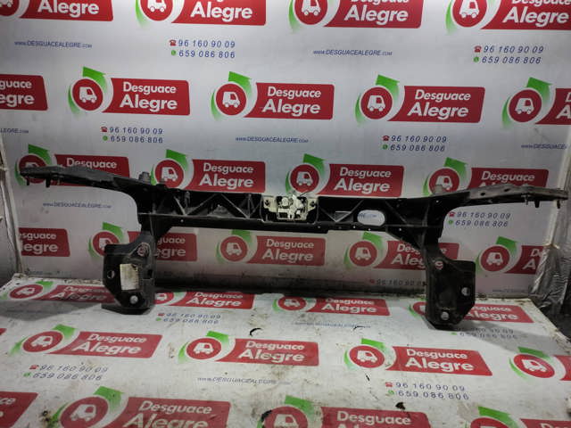 RENAULT 8200290143 Soporte de radiador comprar Barcelona