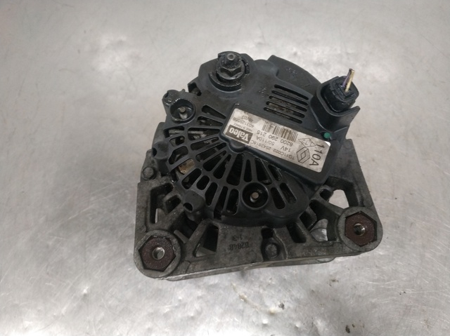 8200290215 RENAULT Alternador  comprar en Jaén