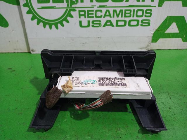 RENAULT 8200290542 Pantalla comprar Tarragona