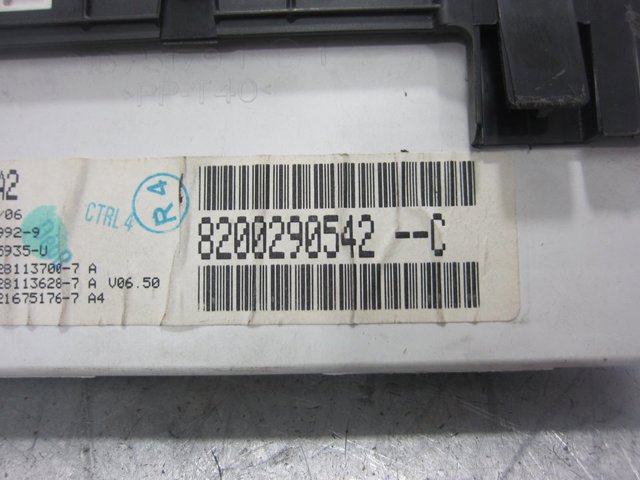 8200290542 RENAULT Pantalla  en stock Córdoba