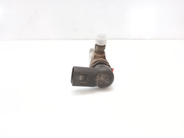 RENAULT 8200294788 Inyector de combustible  disponible Valladolid